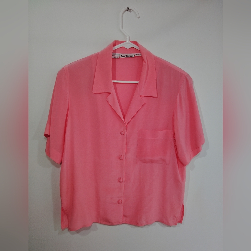 100% silk Anne Kleinll blouse size 10 with a pocket